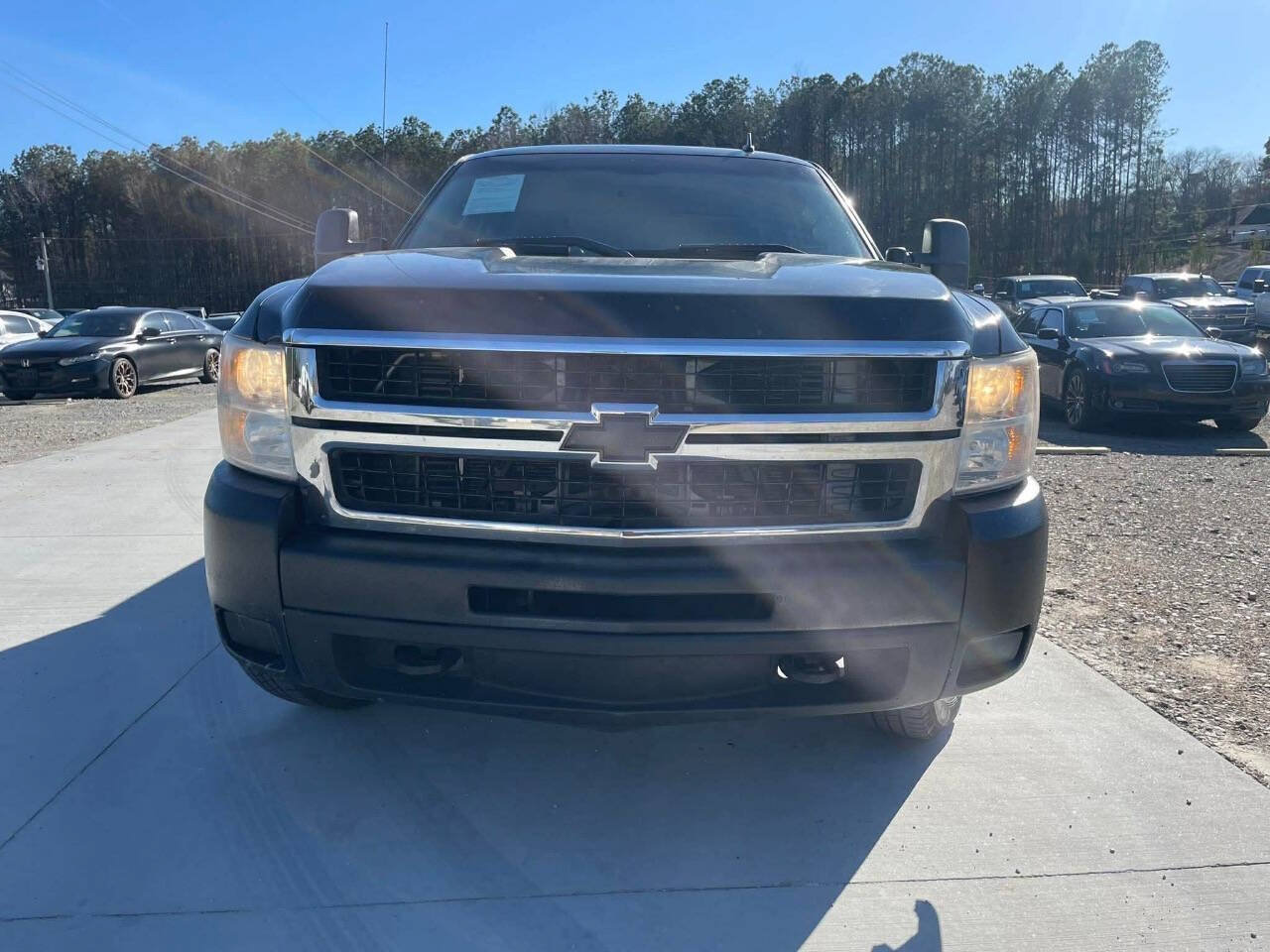 Used 2007 Chevrolet Silverado 2500 LTZ w/ Safety Package AWD/4WD image 2