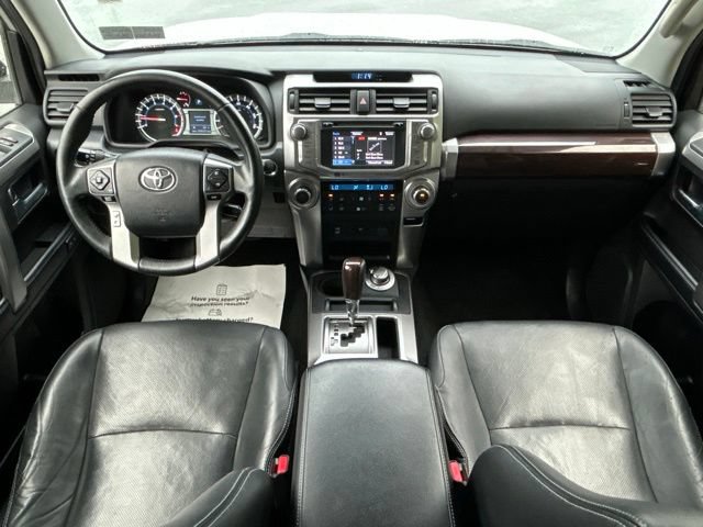 Used 2018 Toyota 4Runner Limited AWD/4WD image 31