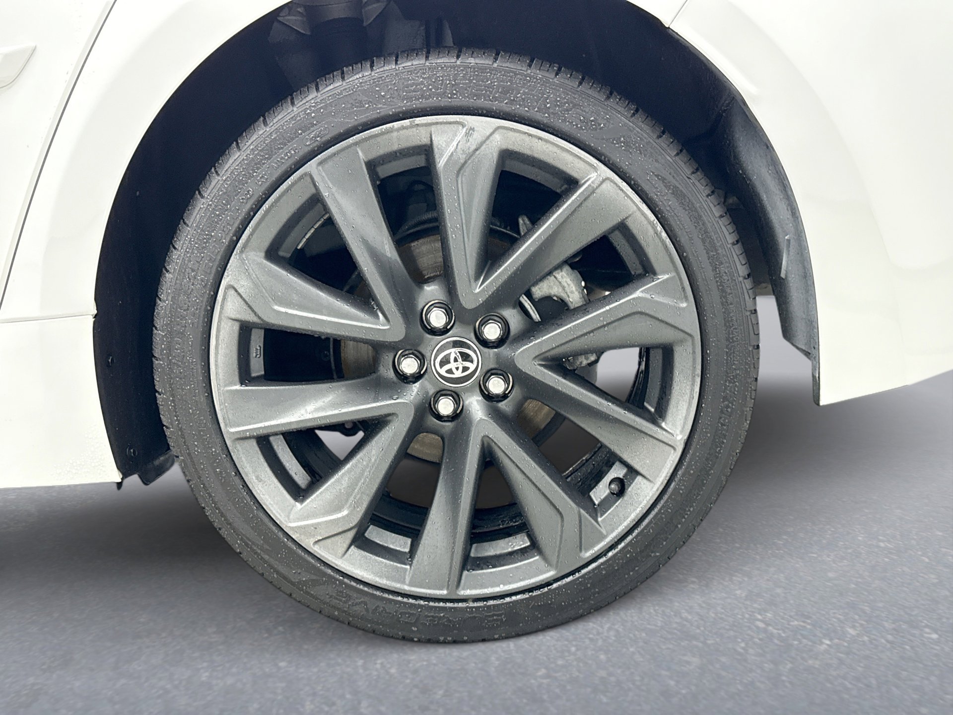 Used 2025 Toyota Corolla SE image 24