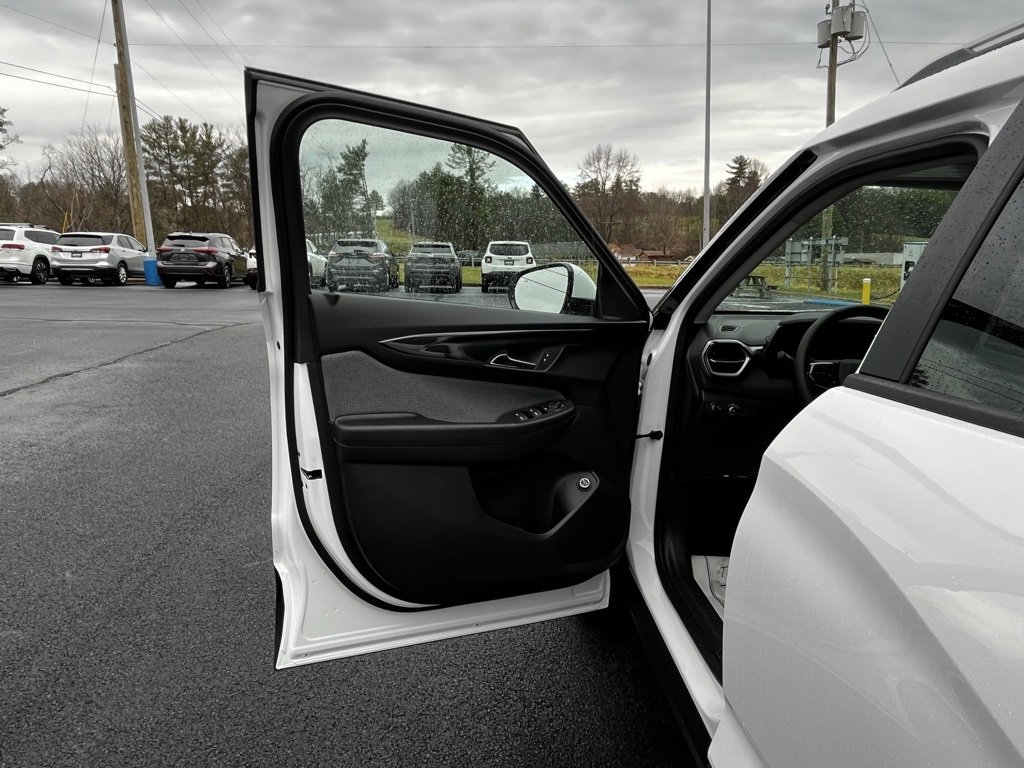 New 2026 Chevrolet TrailBlazer LT w/ Convenience Package image 12