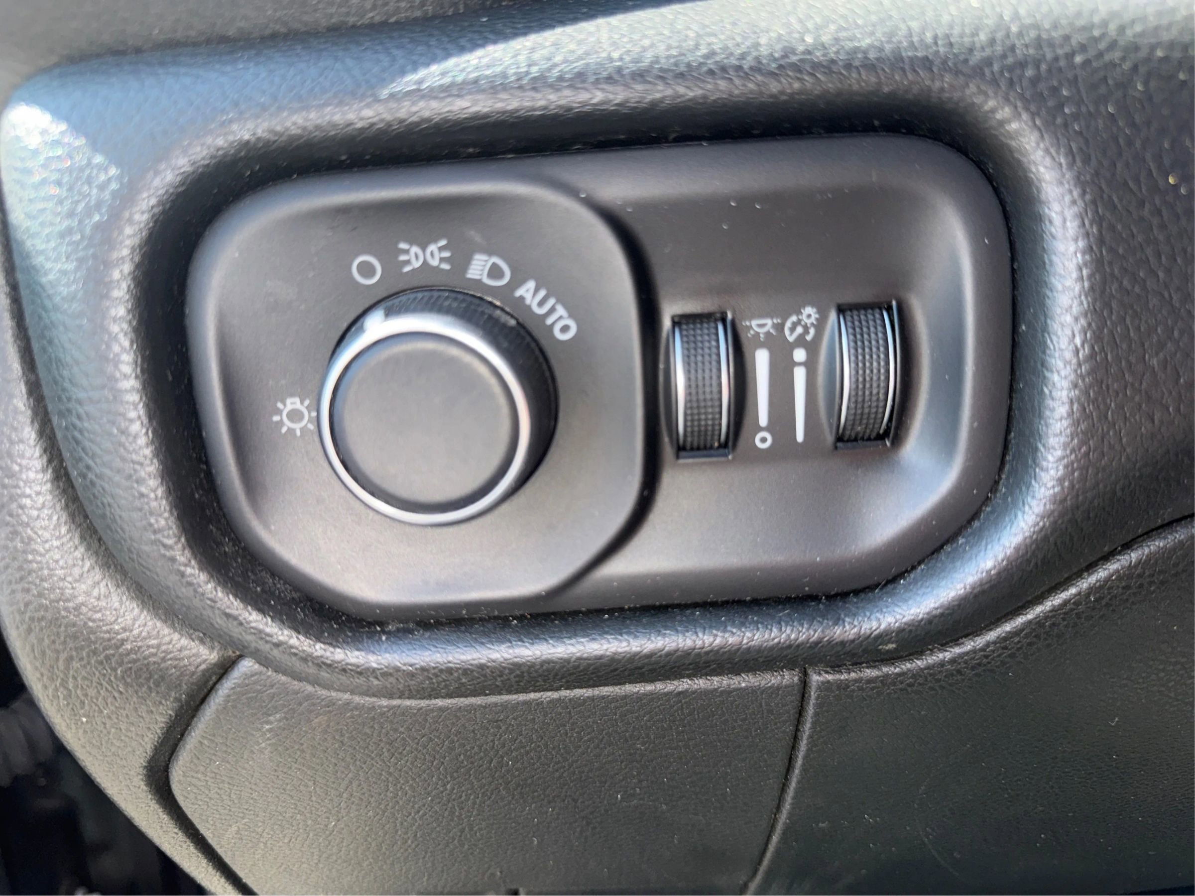 Used 2020 RAM 5500 Tradesman image 14