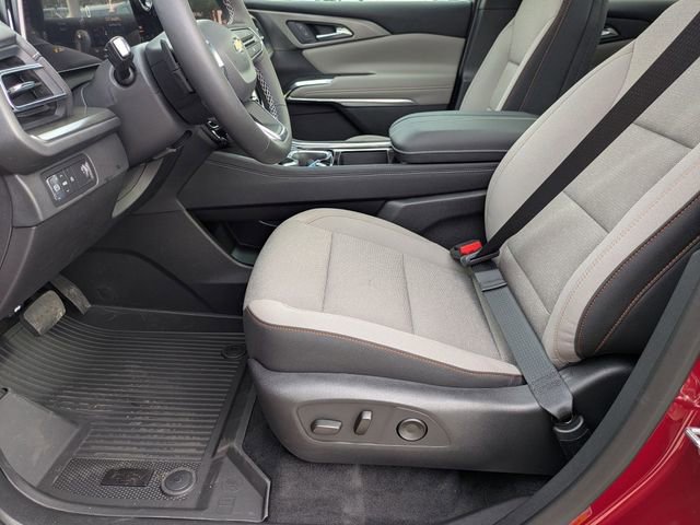 New 2026 Chevrolet Traverse LT w/ Sun and Wheel Package image 10