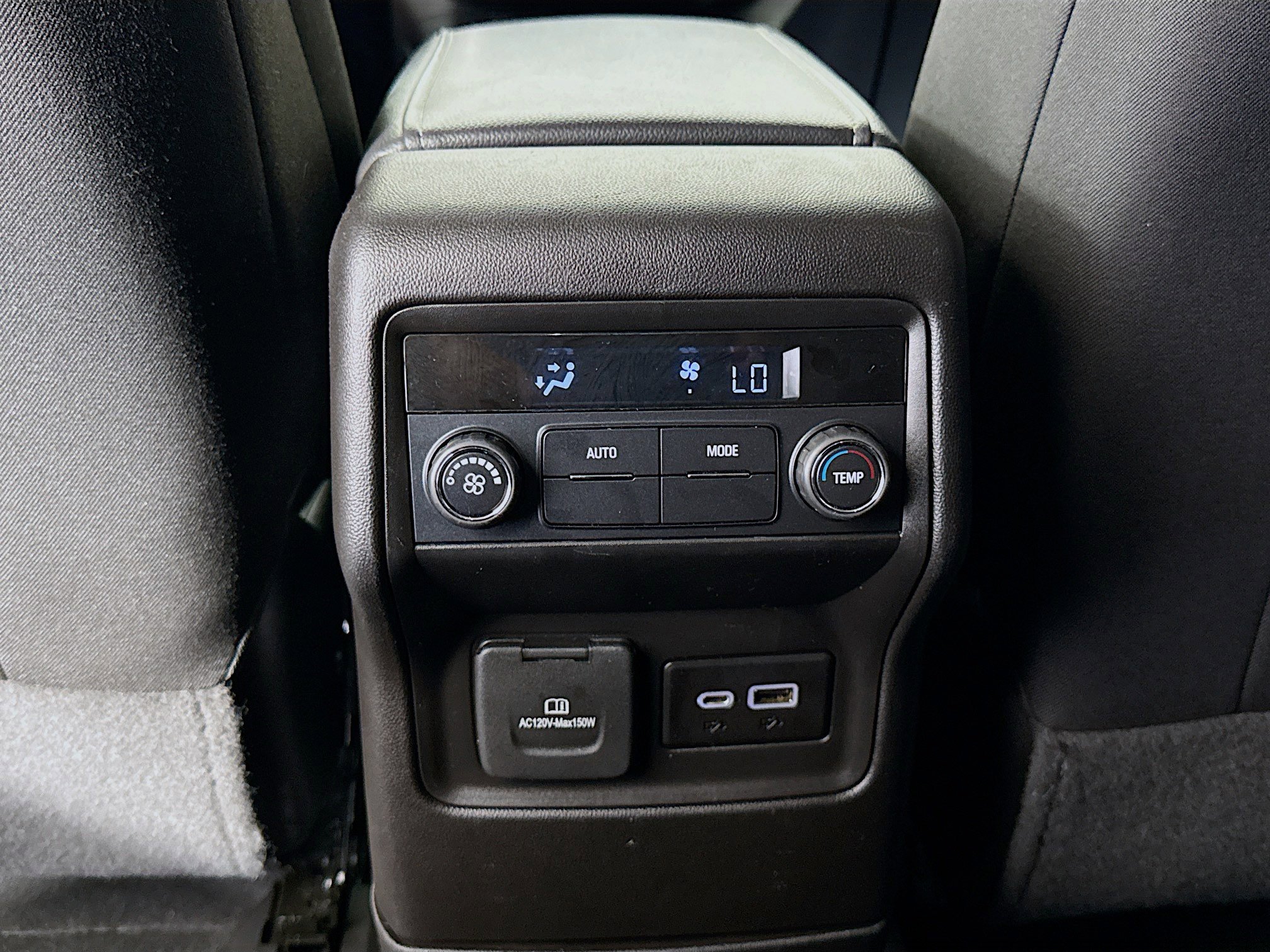 Used 2023 GMC Acadia SLE w/ Driver Convenience Package image 25