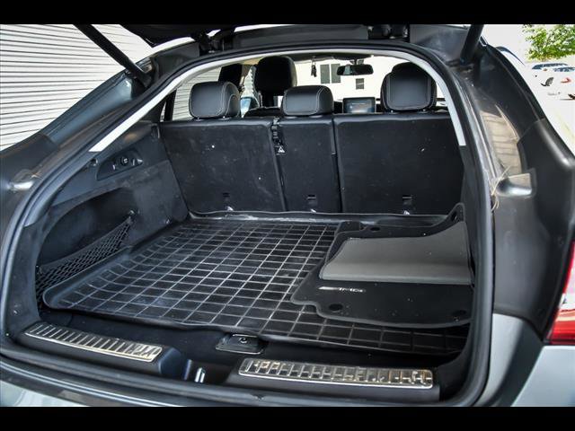 Used 2017 Mercedes-Benz GLC 300 4MATIC Coupe image 10