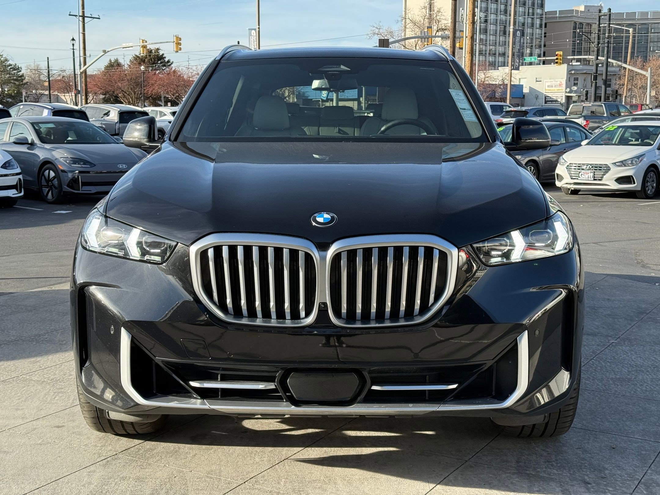 Used 2025 BMW X5 sDrive40i w/ Premium Package image 11