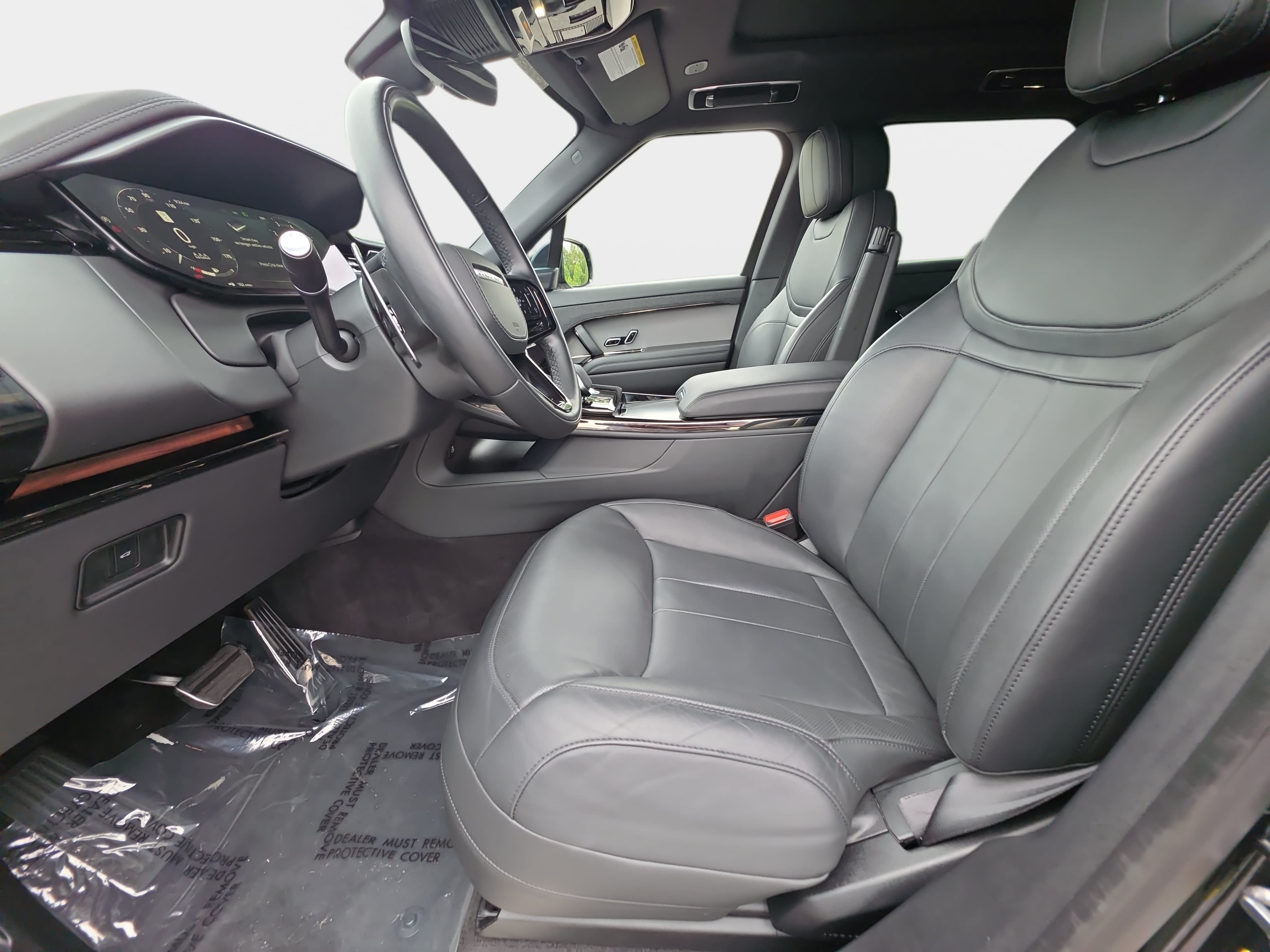 Used 2024 Land Rover Range Rover Sport Dynamic SE AWD/4WD image 15