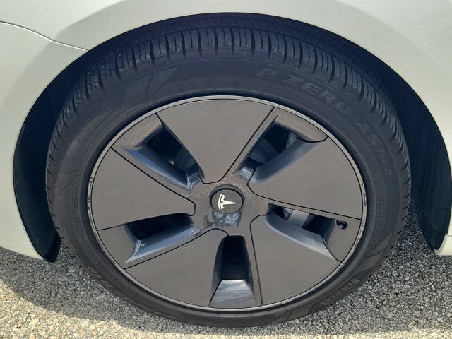 Used 2023 Tesla Model 3 Standard Range RWD image 10