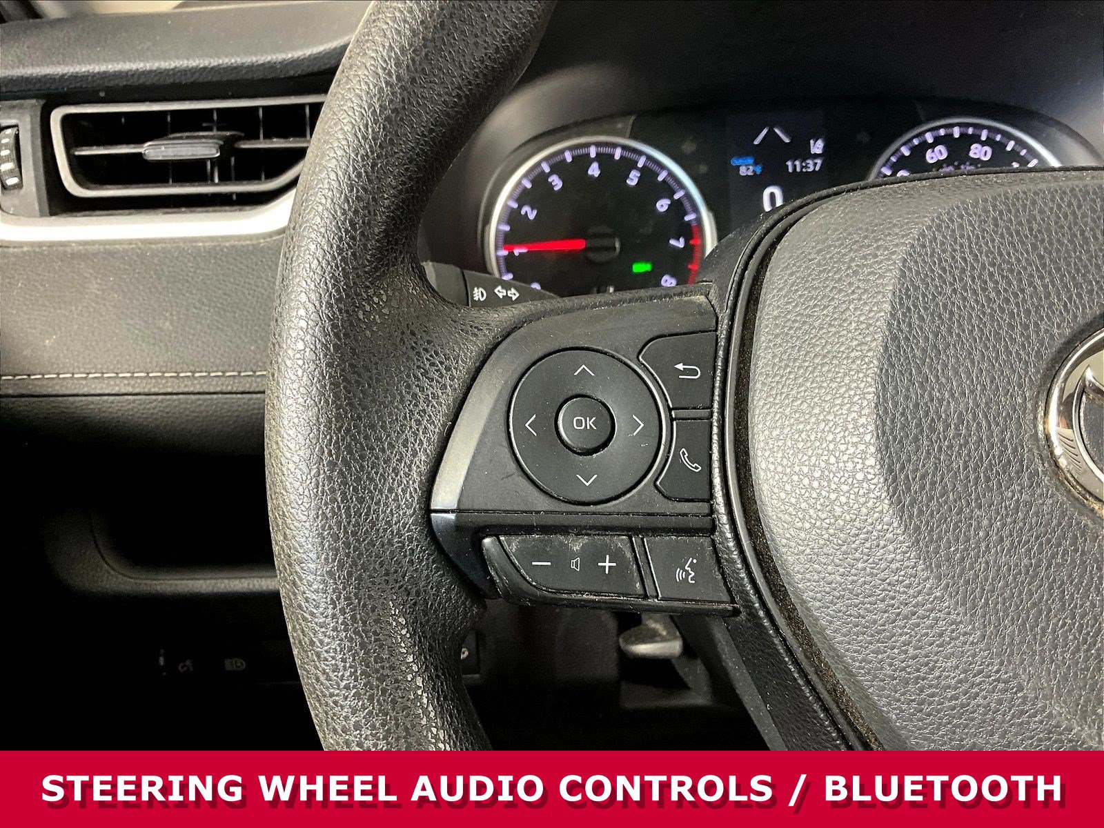 Used 2020 Toyota RAV4 XLE w/ Convenience Package FWD image 10