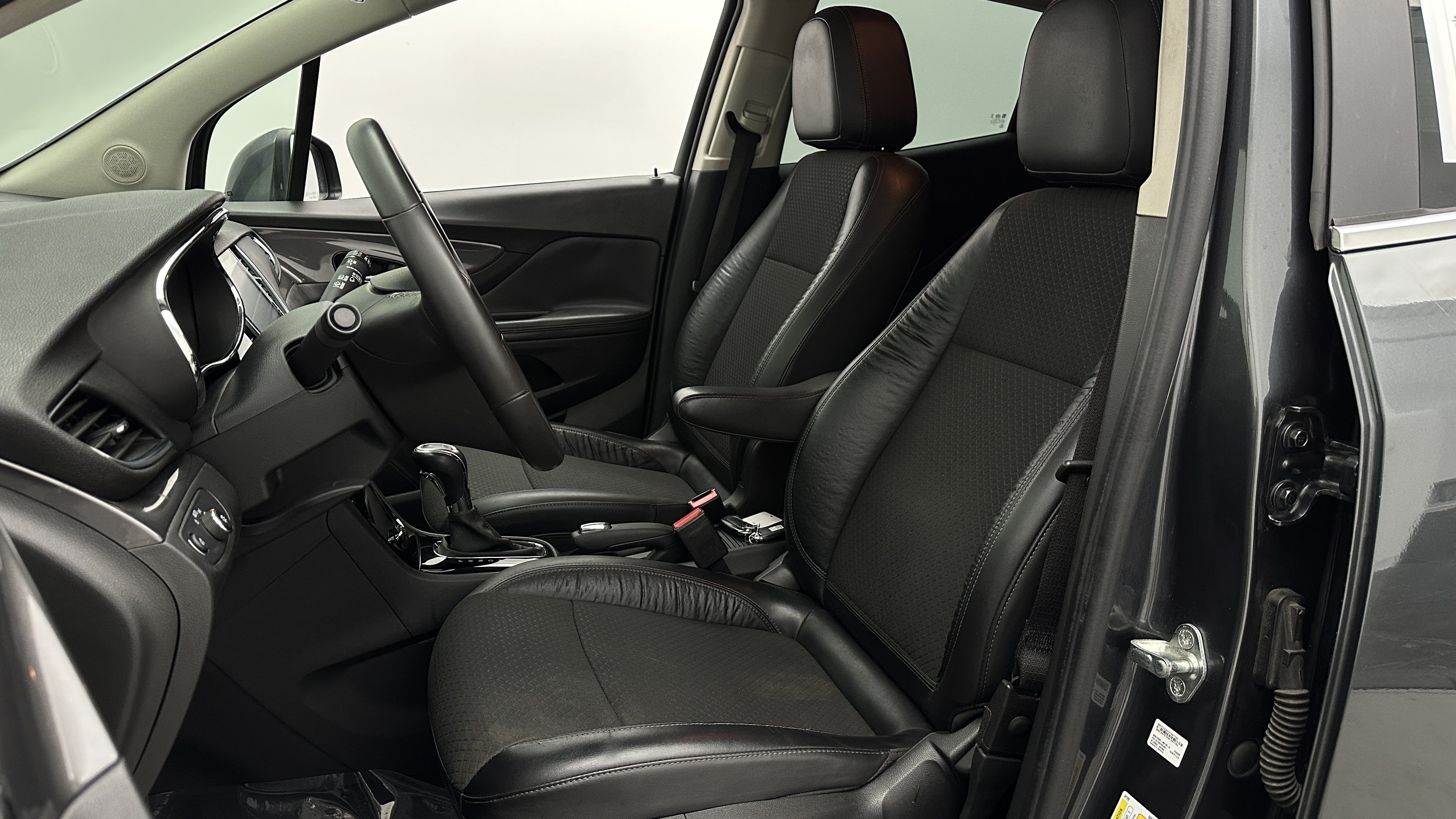 Used 2017 Buick Encore Preferred FWD image 15
