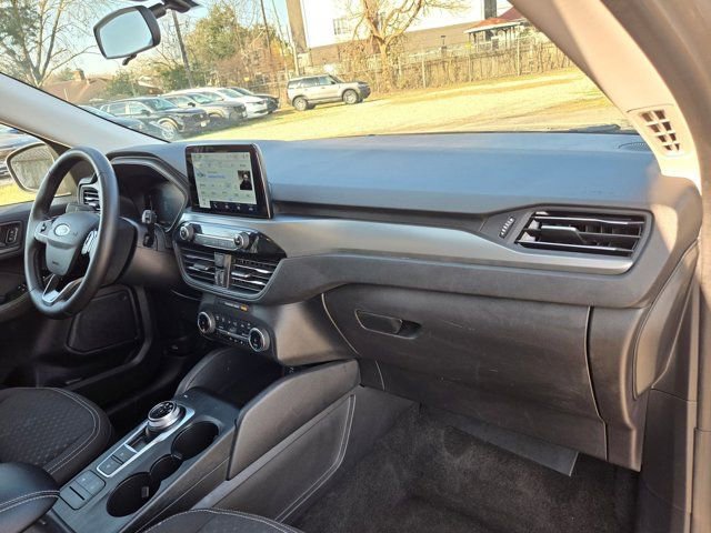 Used 2024 Ford Escape Active w/ Cold Weather Package image 29