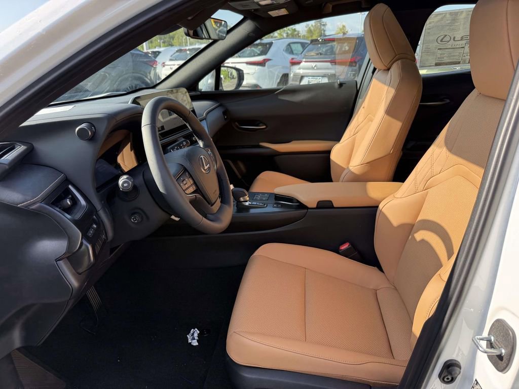 Used 2026 Lexus UX 300h AWD w/ Accessory Package (Z1) image 14