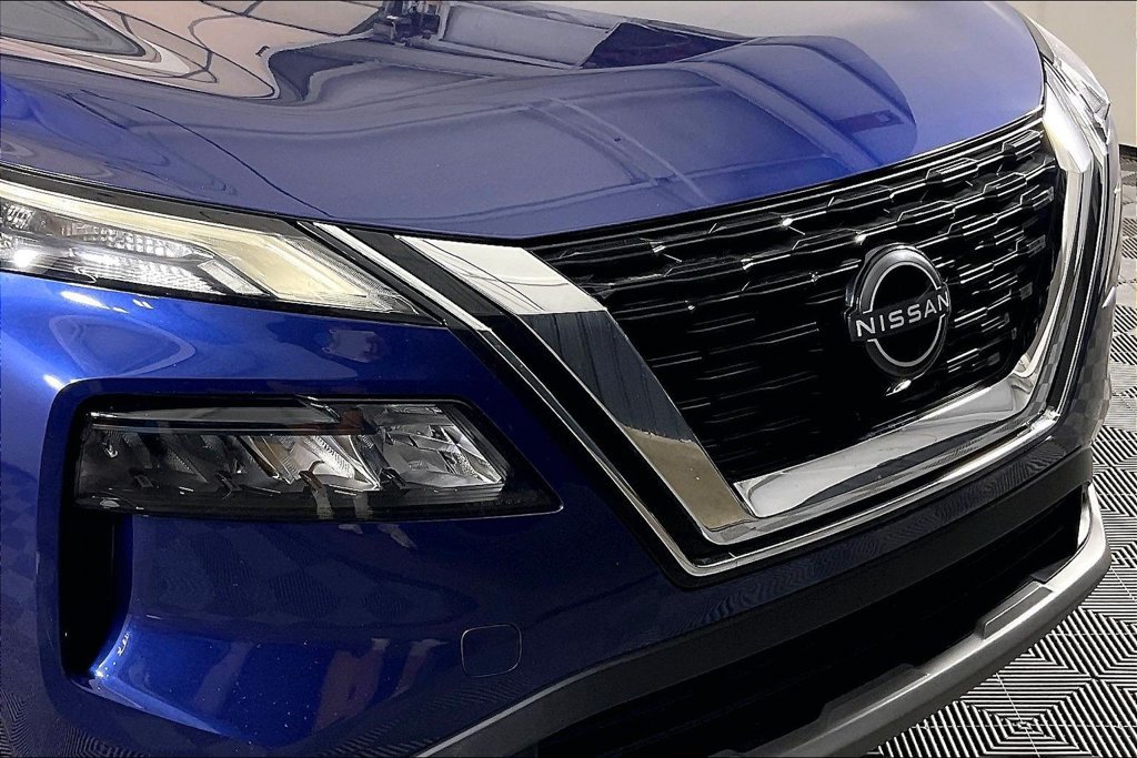 Used 2023 Nissan Rogue S FWD image 35
