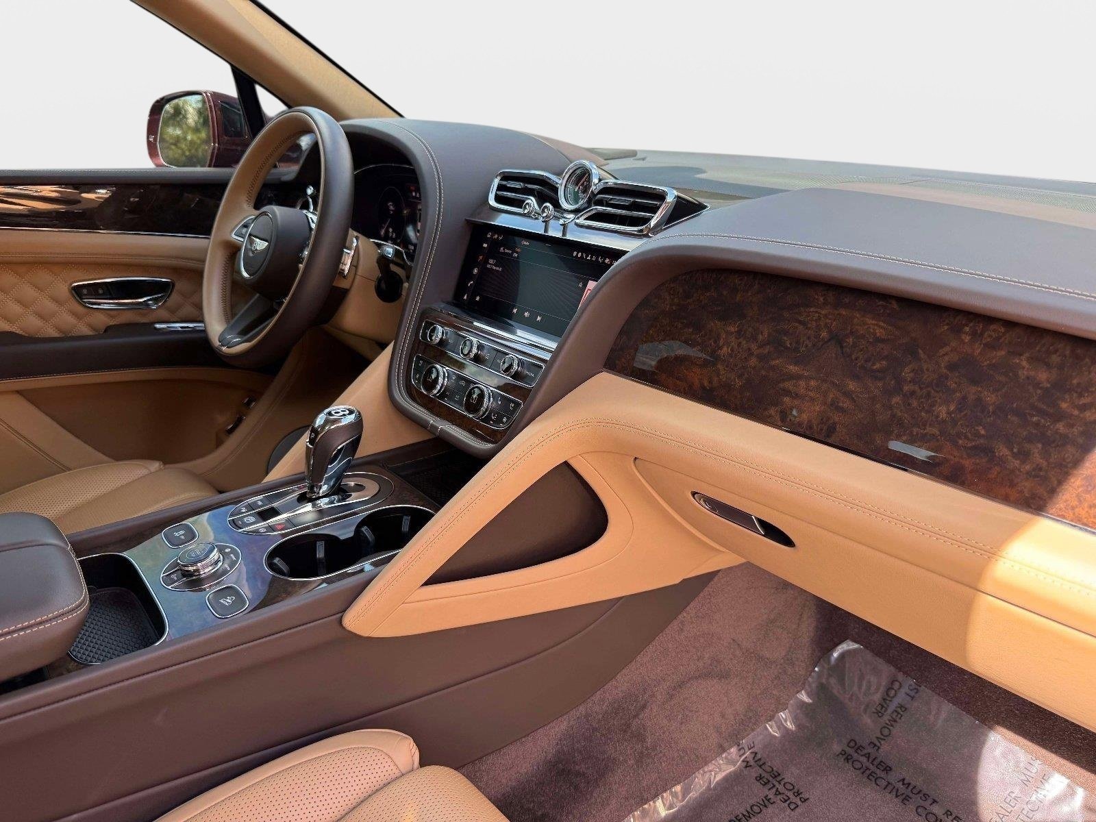 Used 2022 Bentley Bentayga image 40