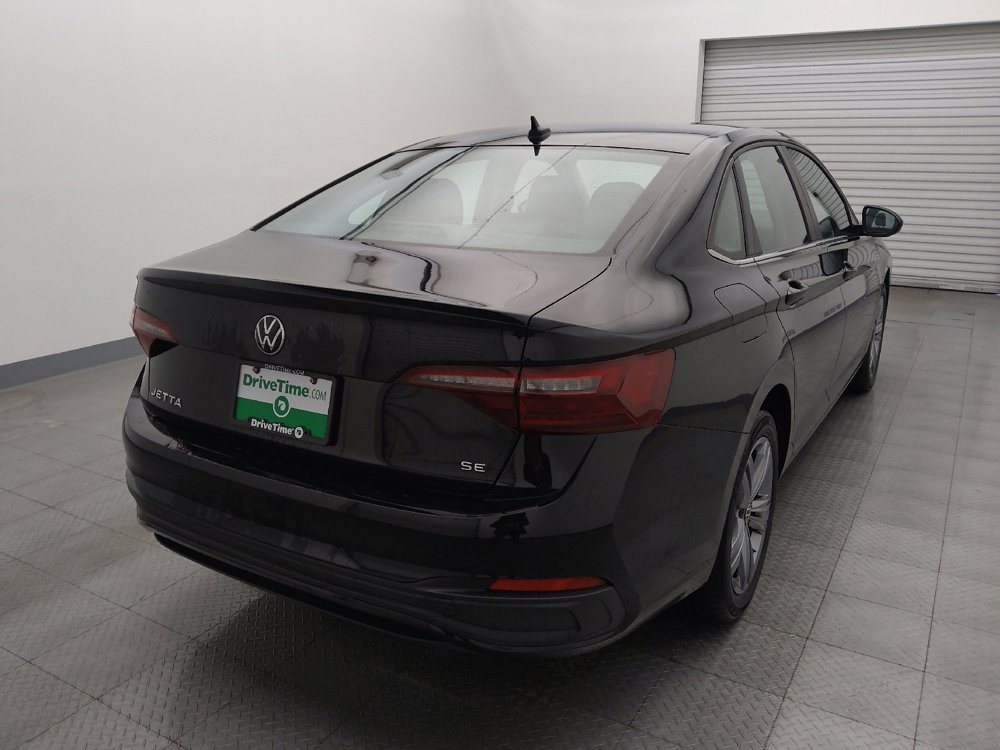 Used 2024 Volkswagen Jetta SE image 7