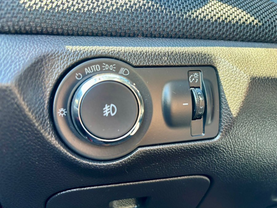 Used 2014 Chevrolet Cruze LTZ w/ Sun, Sound and Sport Package image 26