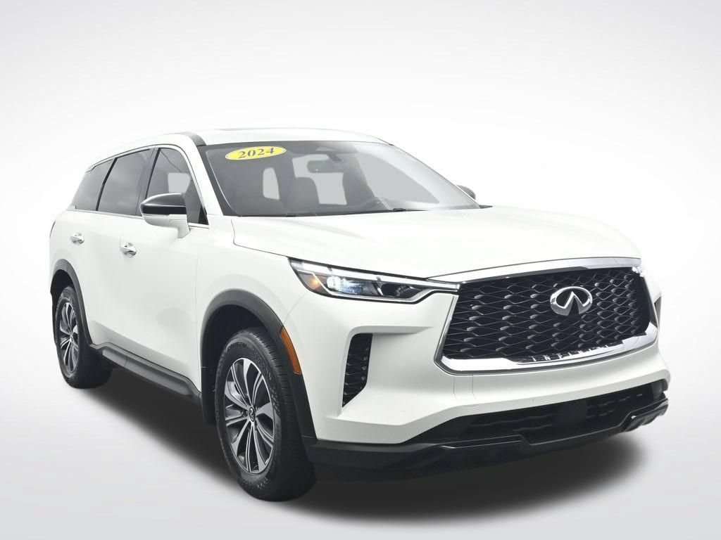 Used 2024 INFINITI QX60 Pure FWD image 3