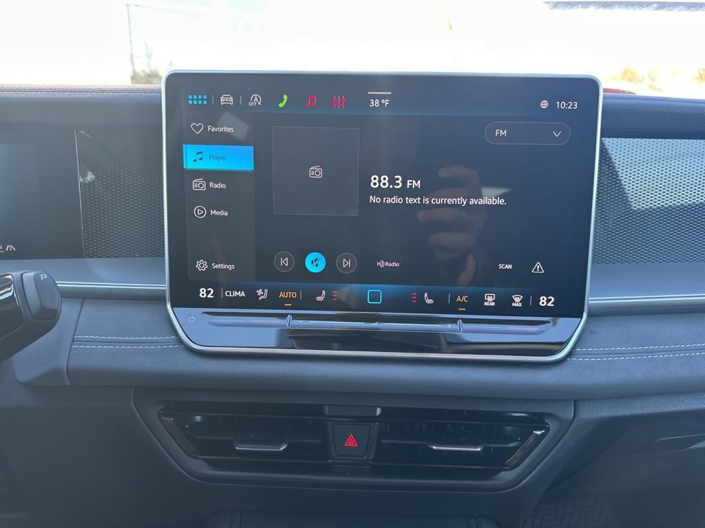 New 2026 Volkswagen Tiguan SE image 17