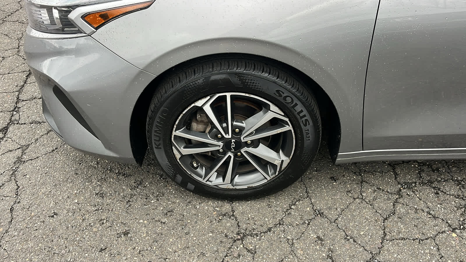 Used 2023 Kia Forte LXS image 8