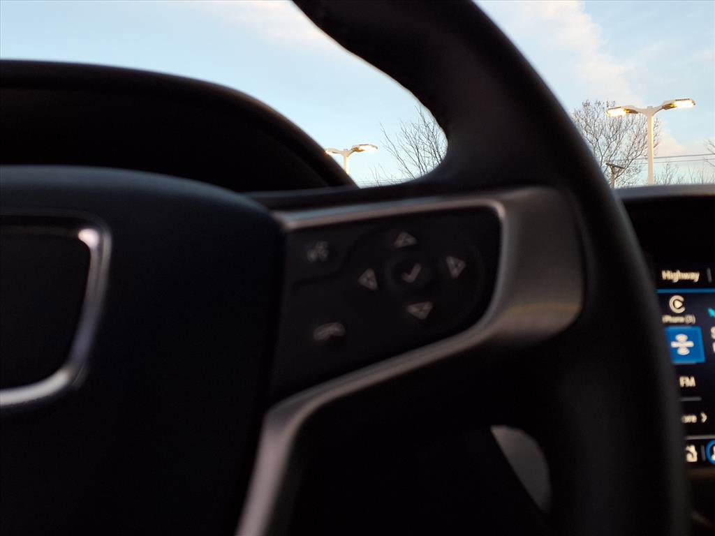 Used 2024 GMC Terrain SLT image 24