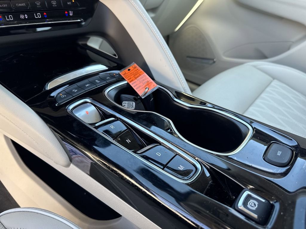 Used 2023 Buick Envision Avenir AWD/4WD image 20