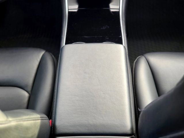 Used 2019 Tesla Model 3 Standard Range Plus image 19