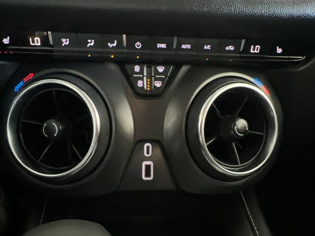 Used 2025 Chevrolet Blazer LT FWD image 67