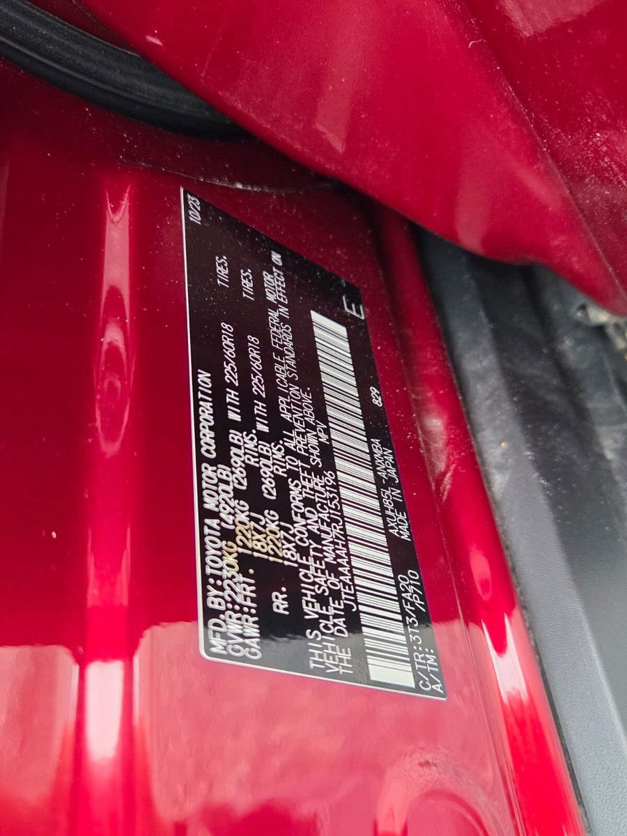 Used 2024 Toyota Venza LE image 19