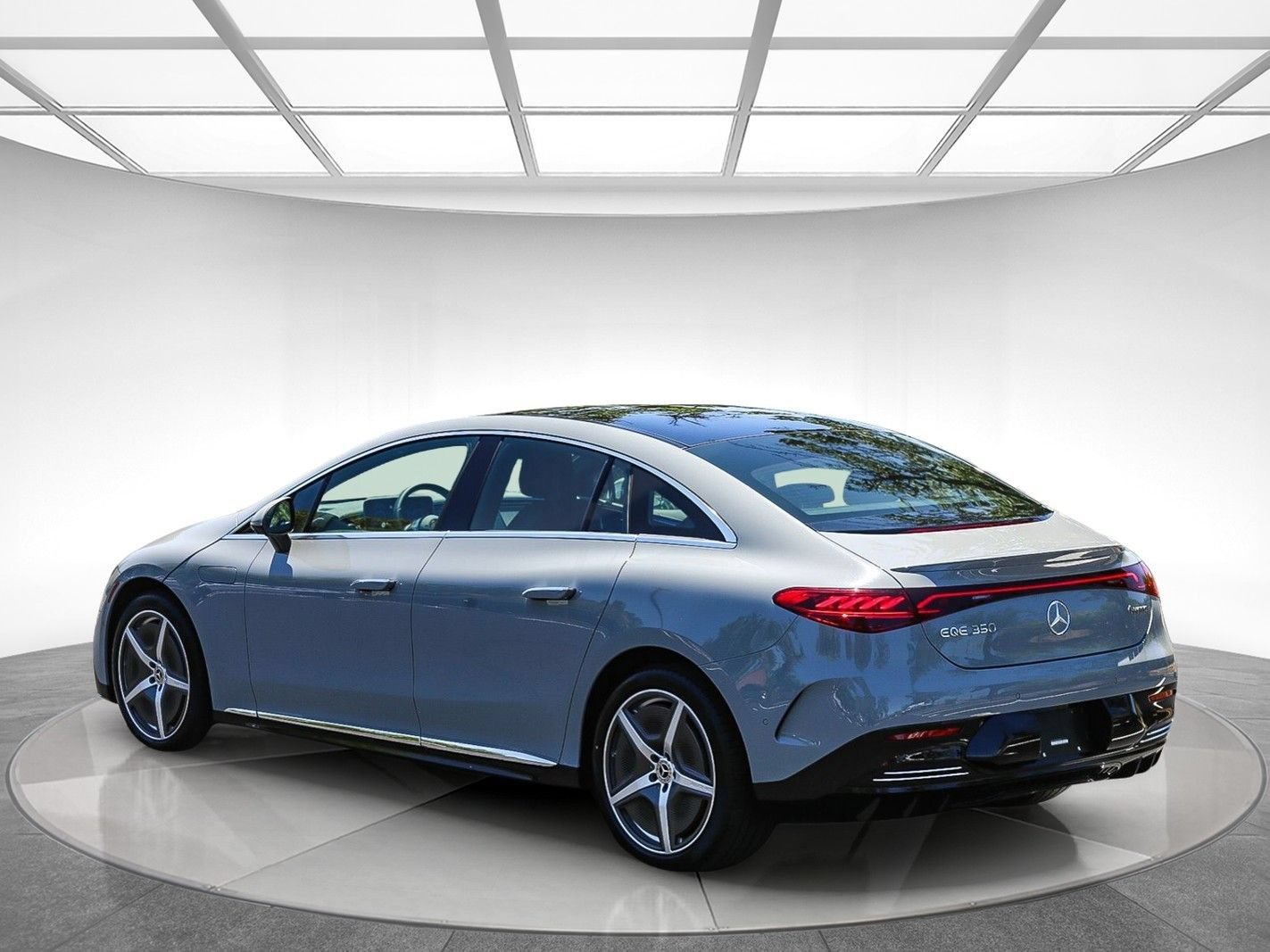 Used 2024 Mercedes-Benz EQE 350+ 4MATIC Sedan image 2