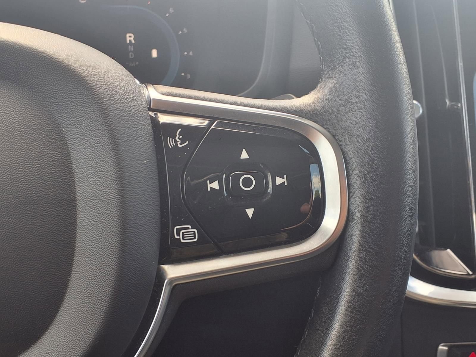 Used 2024 Volvo S60 B5 Plus image 16