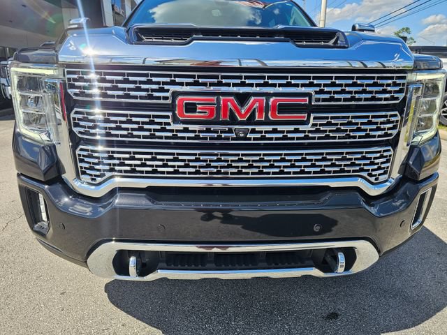 Used 2022 GMC Sierra 2500 Denali w/ Denali Black Diamond Edition AWD/4WD image 9
