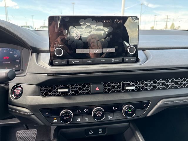 Used 2025 Honda Accord SE image 18