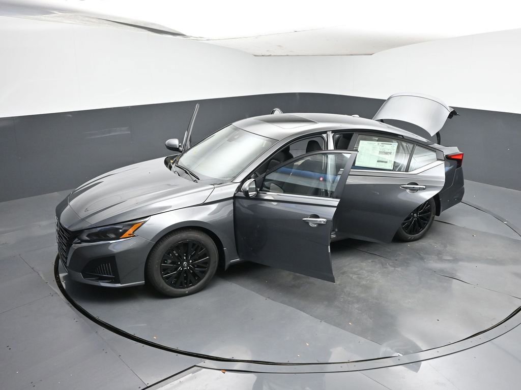 New 2025 Nissan Altima 2.5 SV w/ SV Special Edition Package image 48