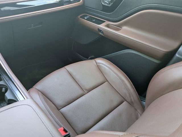 Used 2025 Lincoln Aviator Reserve w/ Jet Appearance Package image 18