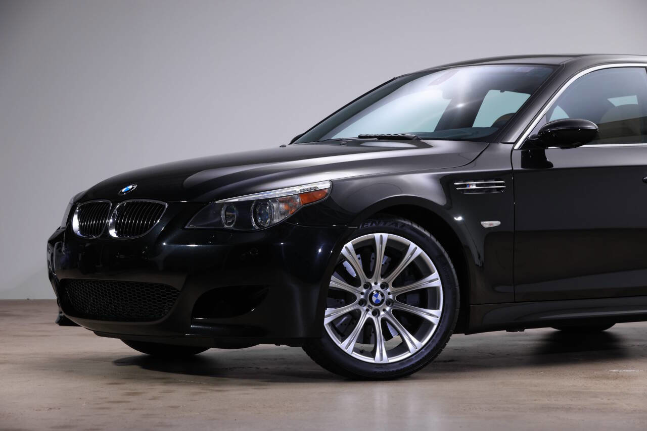 Used 2006 BMW M5 image 13