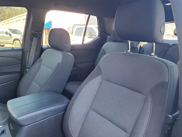 Used 2023 Chevrolet Traverse LT image 16
