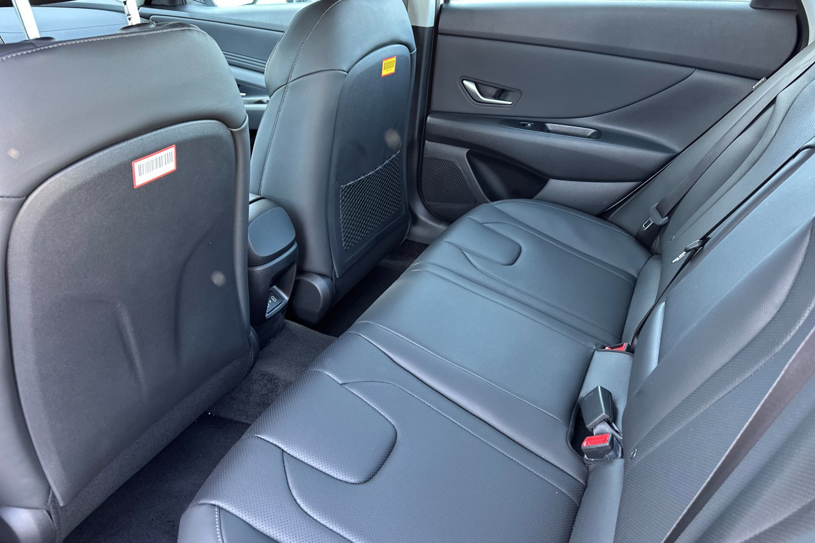 New 2026 Hyundai Elantra Limited FWD image 12