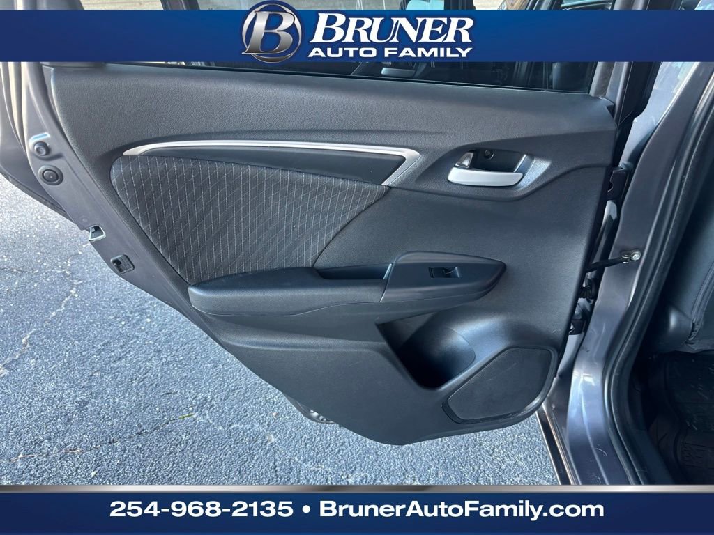 Used 2018 Honda Fit EX image 11