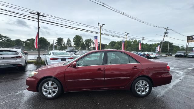 Used 2005 Toyota Camry XLE w/ VSC & Side Airbag Pkg FWD image 8