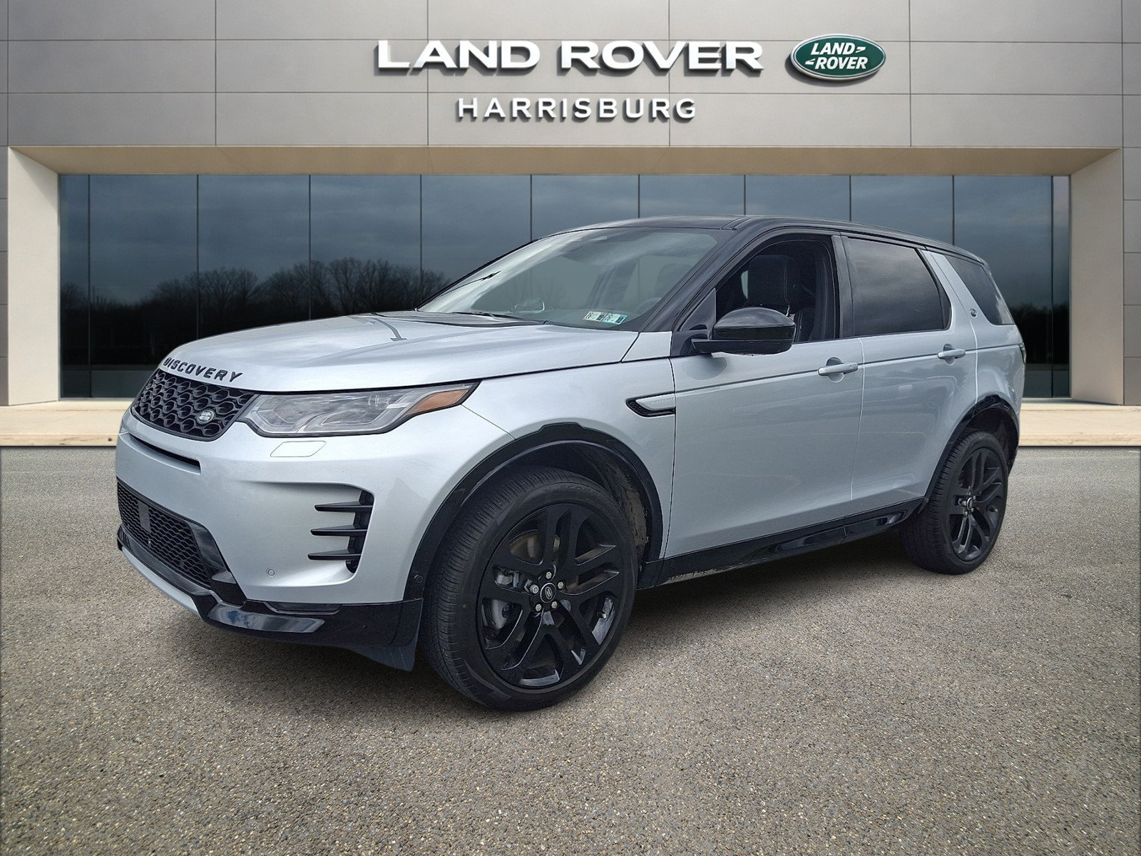 New 2025 Land Rover Discovery Sport Dynamic SE AWD/4WD image 1