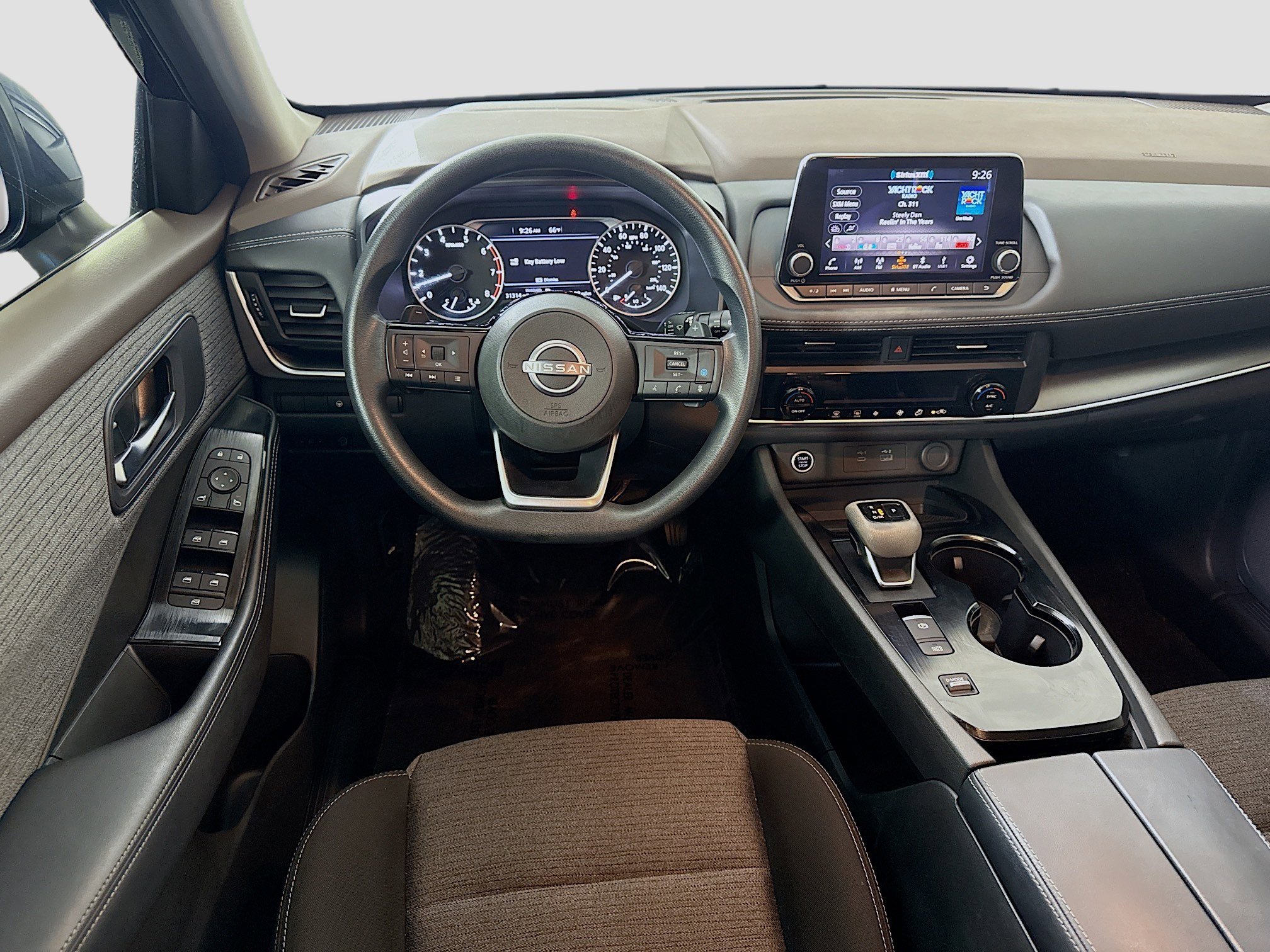 Used 2023 Nissan Rogue SV image 17