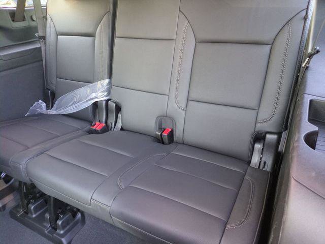 New 2026 Chevrolet Suburban High Country image 25