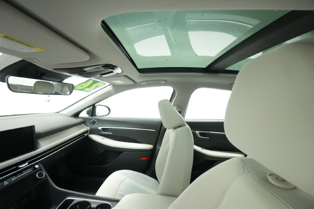 New 2026 Hyundai Sonata SEL FWD image 22