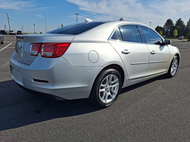 Used 2015 Chevrolet Malibu LT w/ Power Convenience Package FWD image 7