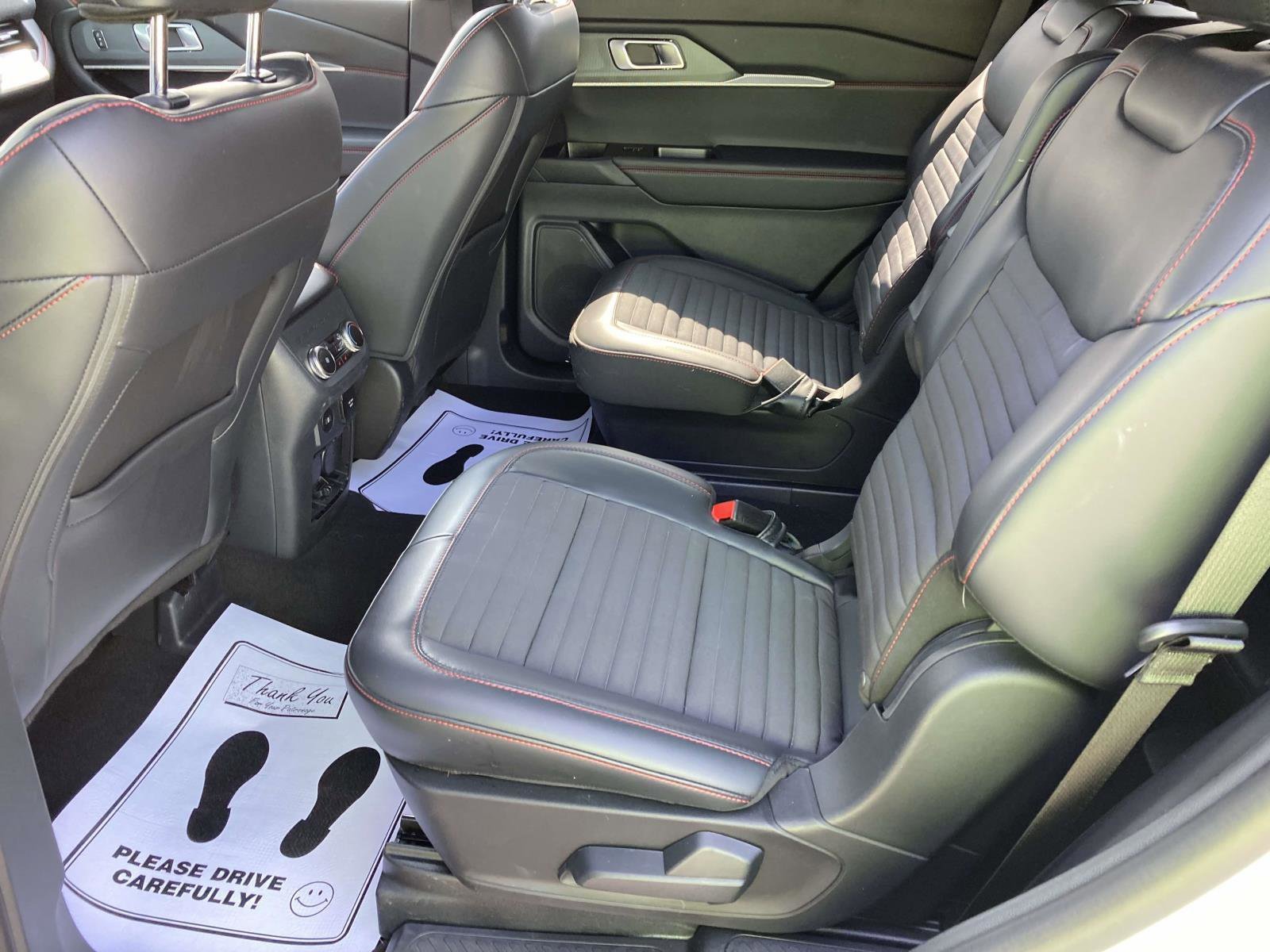 Used 2025 Ford Explorer ST-Line w/ Premium Package RWD image 17