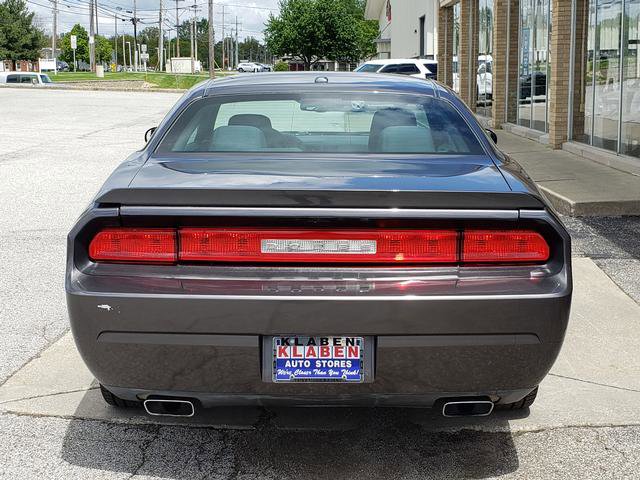 Used 2014 Dodge Challenger SXT w/ Super Sport Group (SS/T) RWD image 4