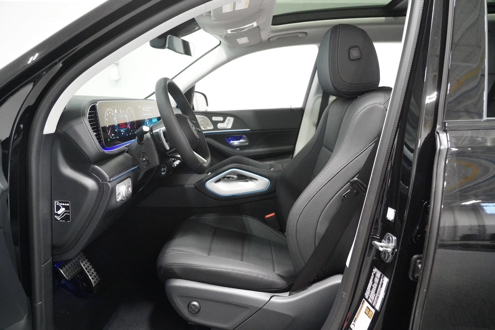 New 2026 Mercedes-Benz GLS 450 4MATIC image 14