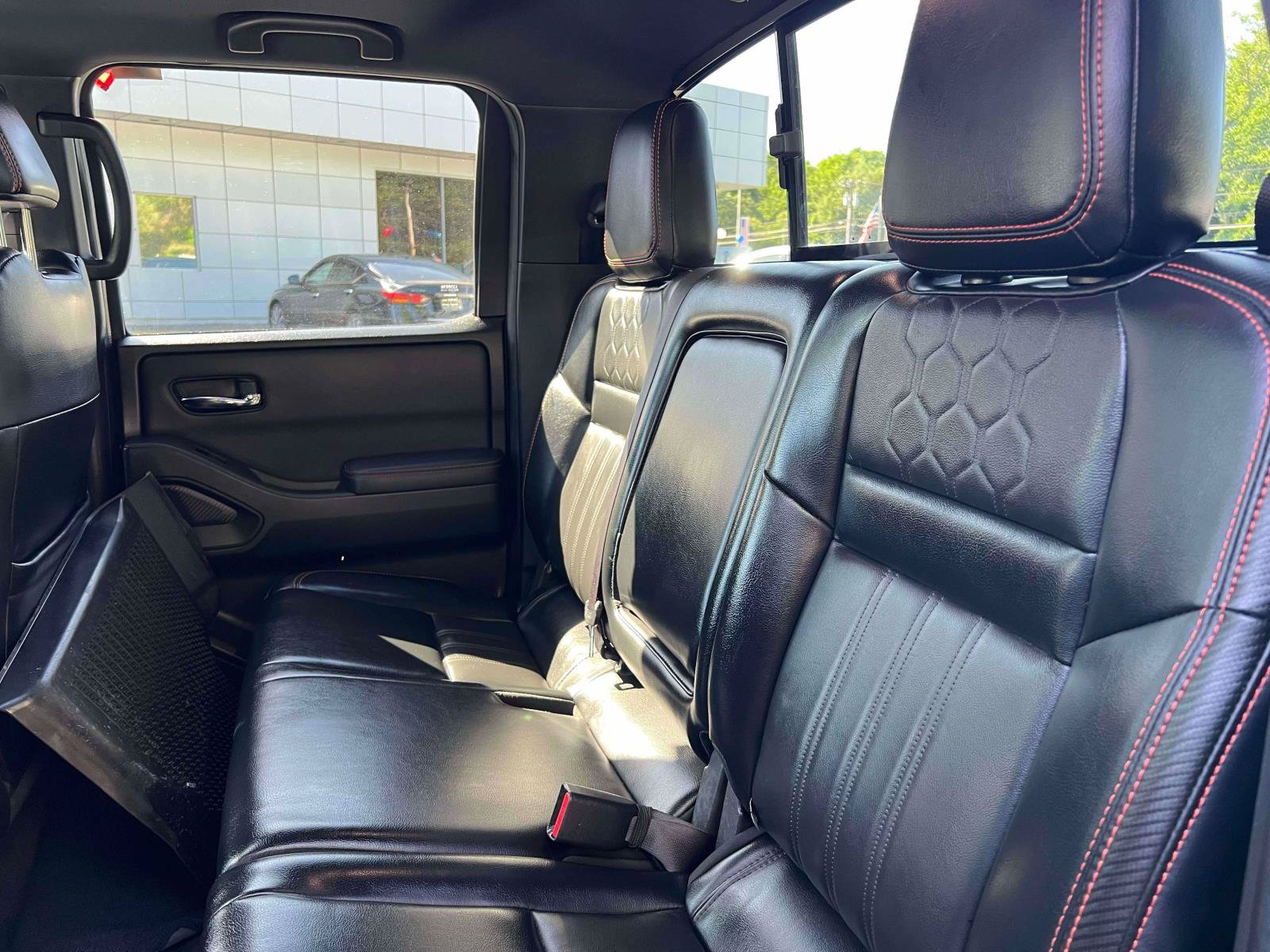 Used 2023 Nissan Frontier PRO-4X w/ Pro-4X Premium Package AWD/4WD image 27