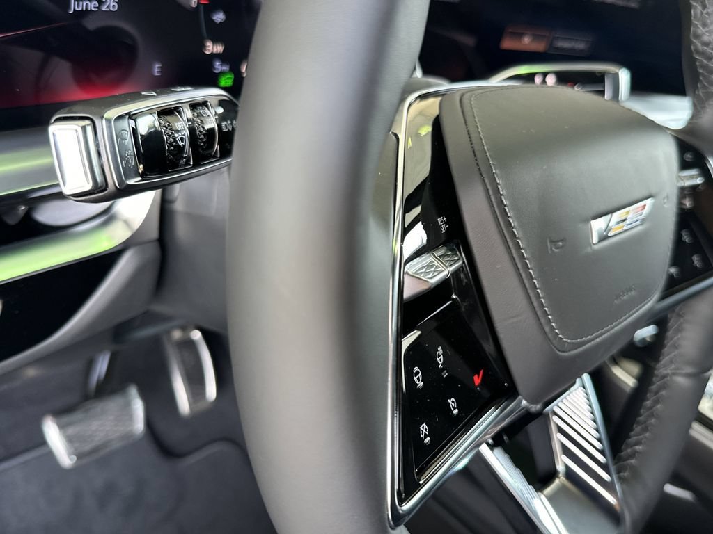 New 2026 Cadillac Lyriq V w/ Exterior Carbon Fiber Package AWD/4WD image 23