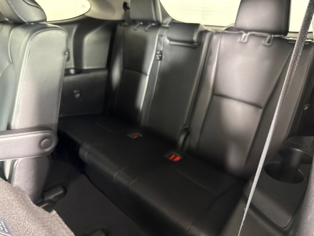Used 2020 Toyota Highlander Limited FWD image 33