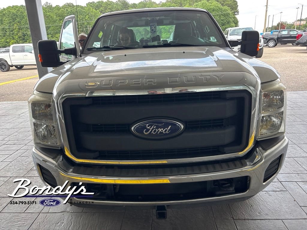Used 2015 Ford F250 XL w/ Power Equipment Group RWD image 2
